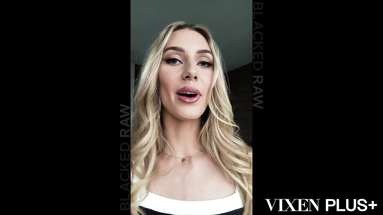 Vixenplus hete brunette Nata Gold krijgt dubbele grote zwarte lul