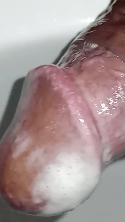 Momento sbalorditivo da "I baffi mi hanno sciolto tutto il cazzo"