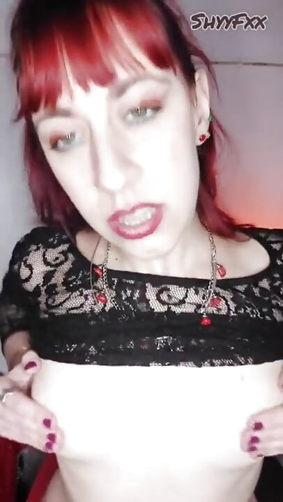 Shyyfxx חוגגת את הזוכה בהגרלה וזה קורה...