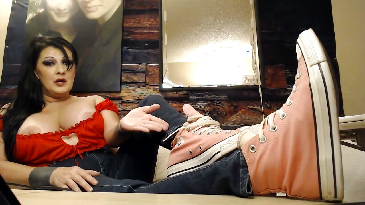 Cruel Giantess Torments You Inside Her Converse