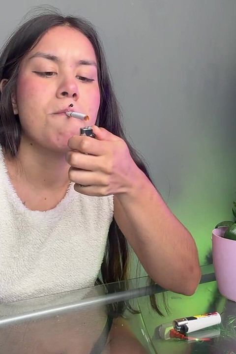 Rebel Girl Offers Yo Her Cigarrette