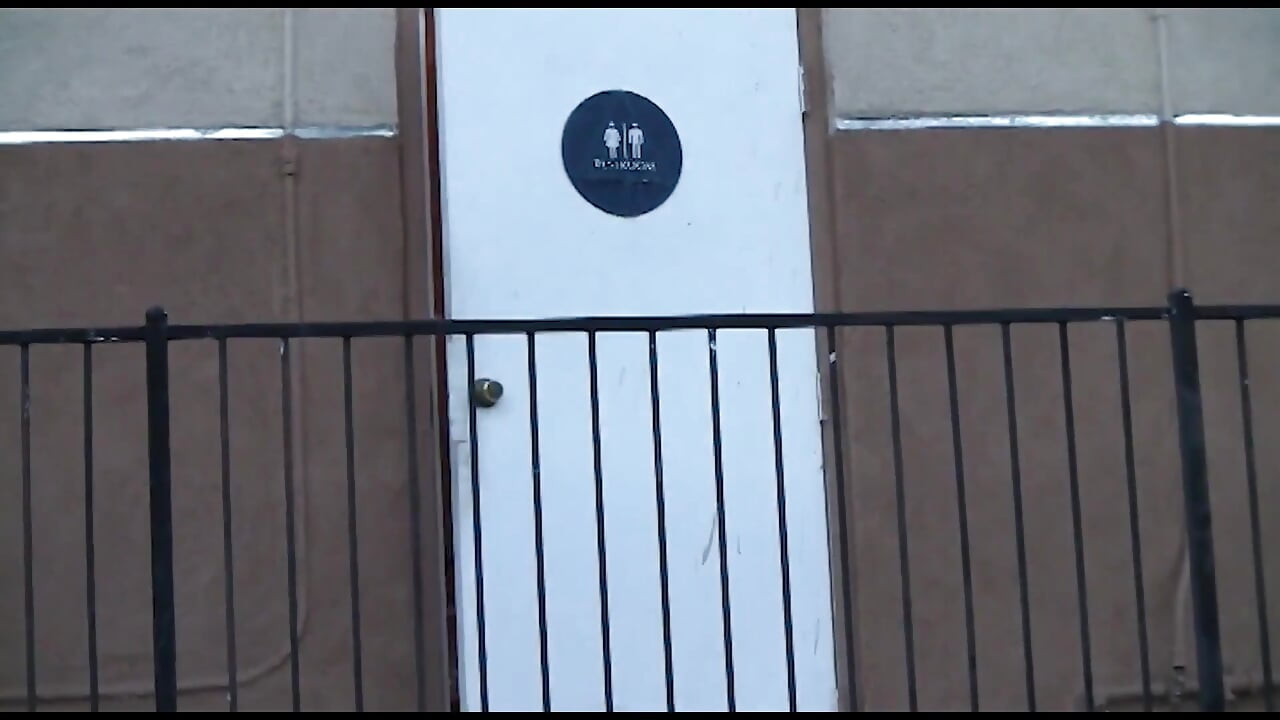 Sexy Brunette Halie James Gives A Deep Throat Blow Job At The Glory Hole