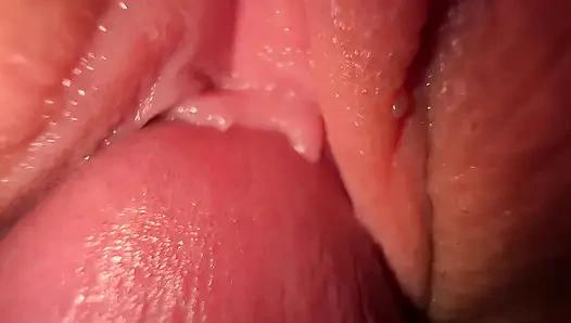Ngentot memek sempit saudara tiri