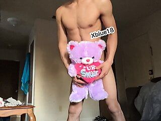 Desnudándome enfrente de mi nuevo oso de peluche, virgin boy, cute, homemade, cumshot, cute, cum inside, tasty