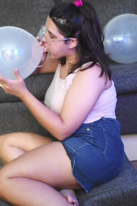 White Balloons Blow and Pop Relaxing Therapy - Bunny Looner