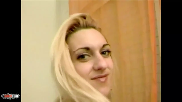 Jessica: Nice Teen Blonde Jessica Doing a Hot Striptease