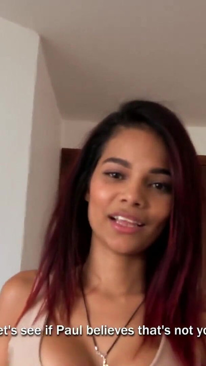 Sitna prsata latina amater jebana jako doggy od strane velikog američkog kurca | Klip 1