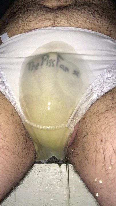 Pissing thru 2 pairs of cotton panties