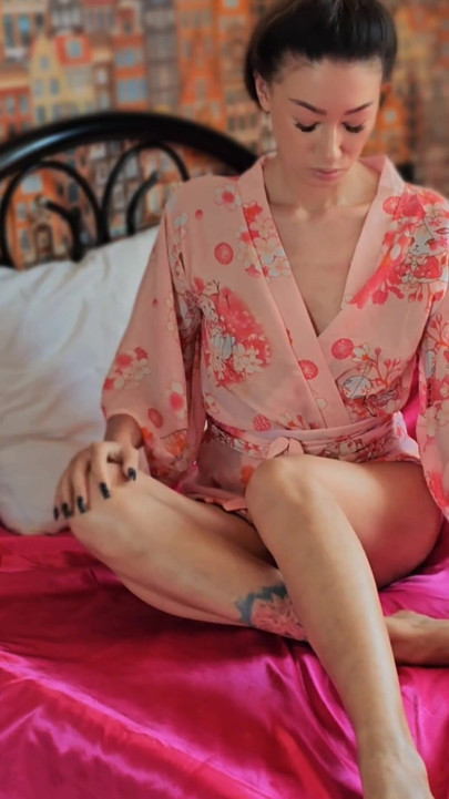 Asiatisk Lo-fi Begær med Eksotisk Skønhed - Blowjob, Varme Fødder & Lidenskabelig Anal