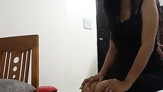 Beförderung ke liye gai boss ke ghar bos ne diya promotion bed pr liya ke