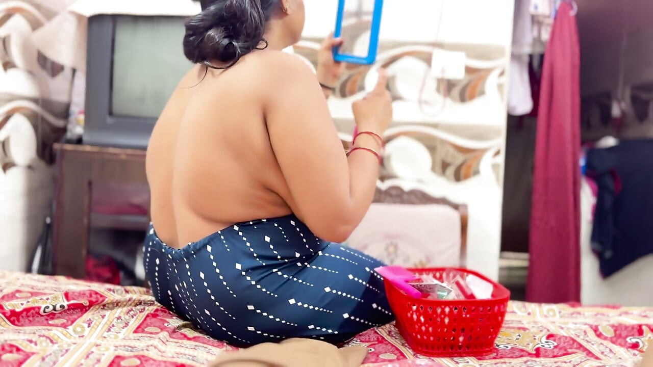 Hot Indian Wife Fucked By Husband In Bedroom. Hindi Video.