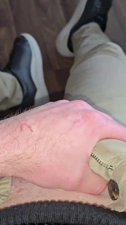 デスクダディポンプ - Xでフォローしてください:PhantomGentX | クリップ 1