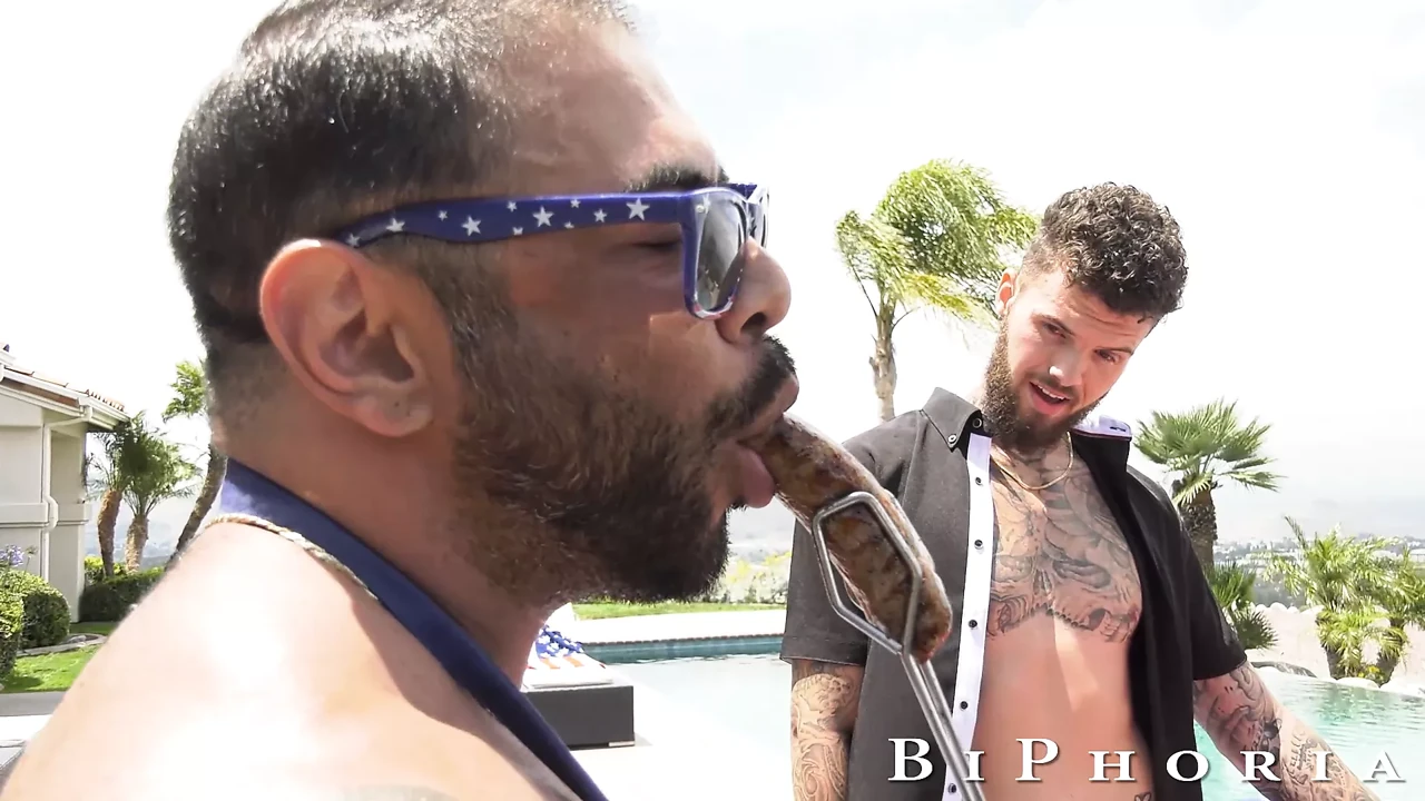 Hot AF 4 juillet Bi Orgy Pool Party