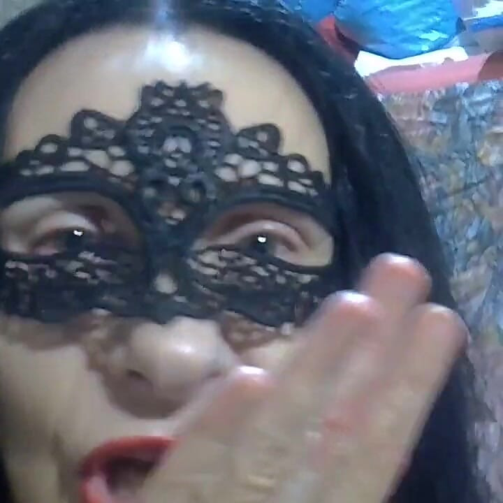 Rubbing Against Camera Lens Widens Vagina