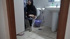 Muslim arab wife lets African immigrant cum in her mouth