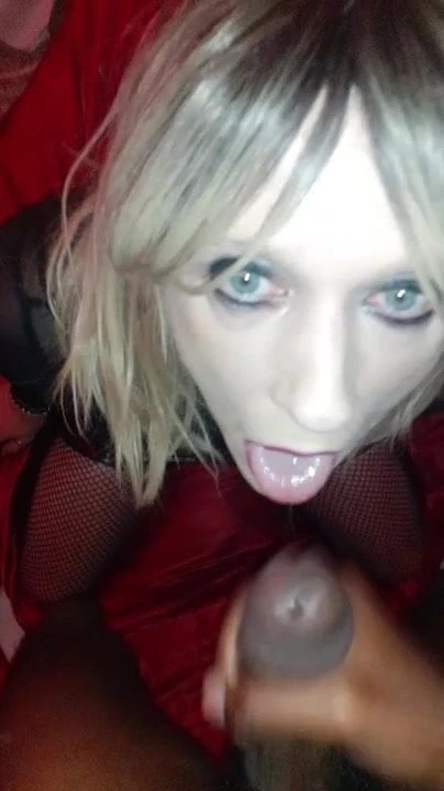 Jenyfer trans pute a sperme fetish latex rubber viol