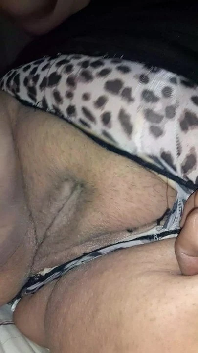 Spanking pussy