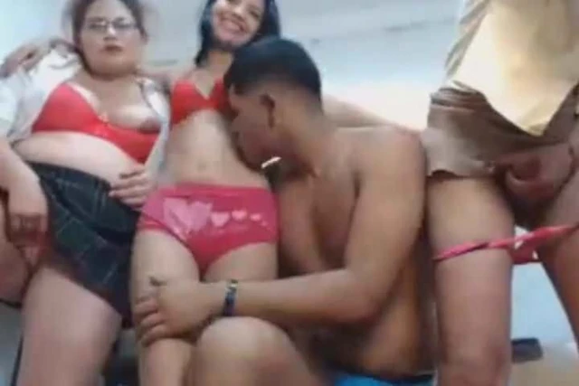 Lucky Guy Ravages Tranny and Two Females