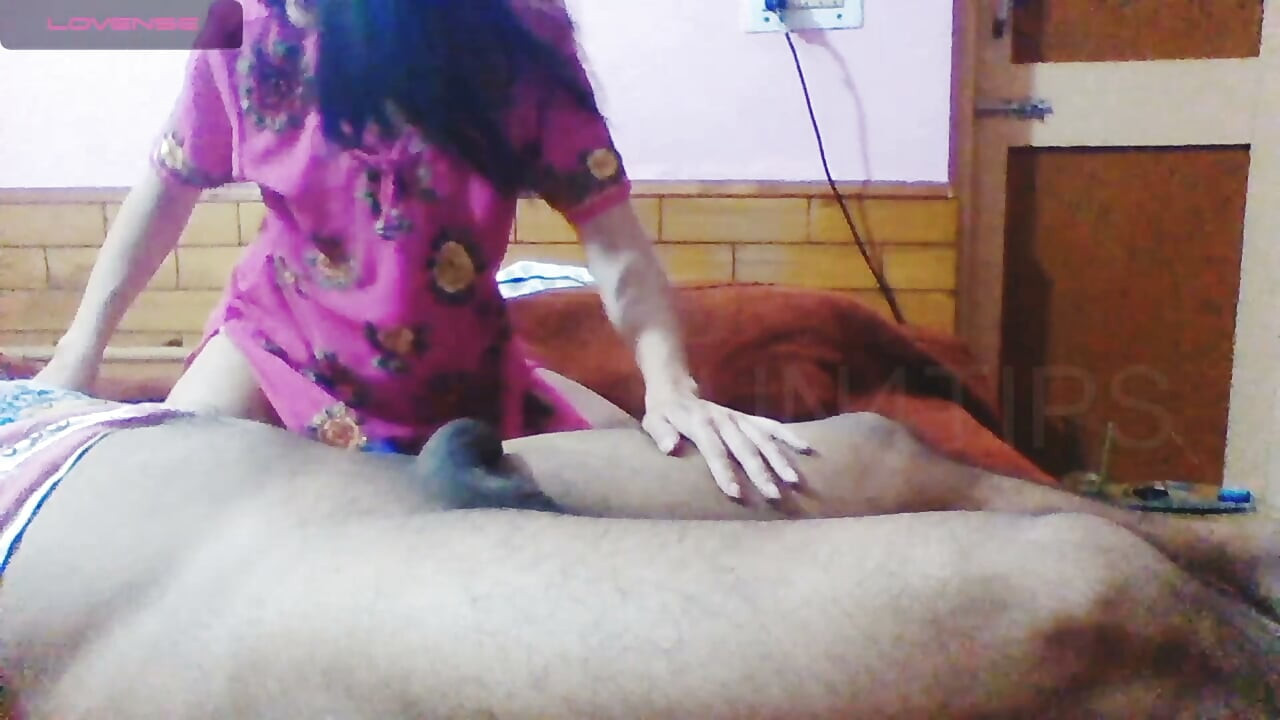 MILF tetona disfruta de sexo salvaje