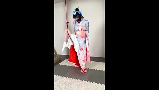 Versi klimaks dari memakai kimono di hari yang cerah