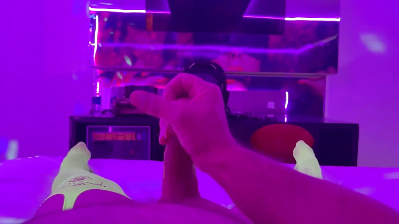Jerking and Shooting a Nice Load