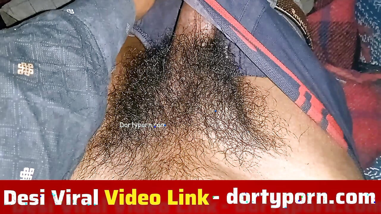 Mera ht bara lnd aur main ungli se khud ka lnd chodta hoon aur hastmaithun karta hoon