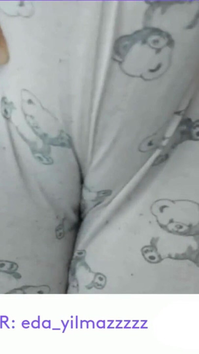 CAMELTOE- PAJAMA- SWOLLEN PUSSY | Clip 1