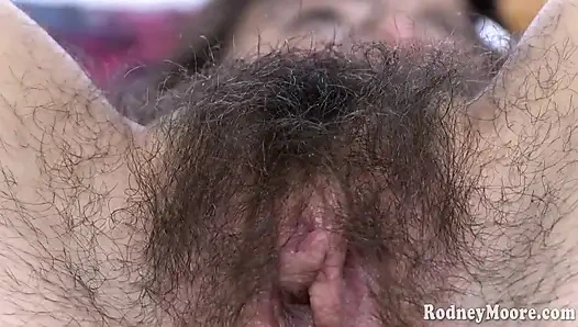 Y2k hipster hairy girl and juicy muff