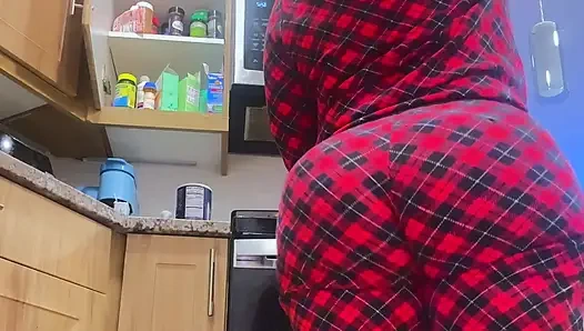 Возбуждение на кухне