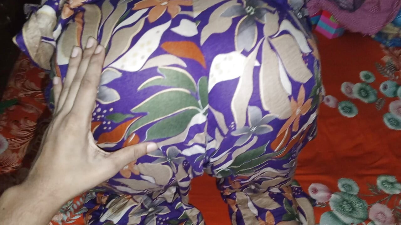 Mladá bangladéšská studentka se stala sexy manželkou, hardcore, skutečný pár má sex