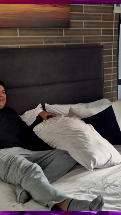 I fuck a big tits executive on her business trip in Colombia | Clip 1