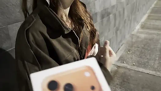 Yeni bir iPhone için götünü sikmeme izin vermeyi kabul etti
