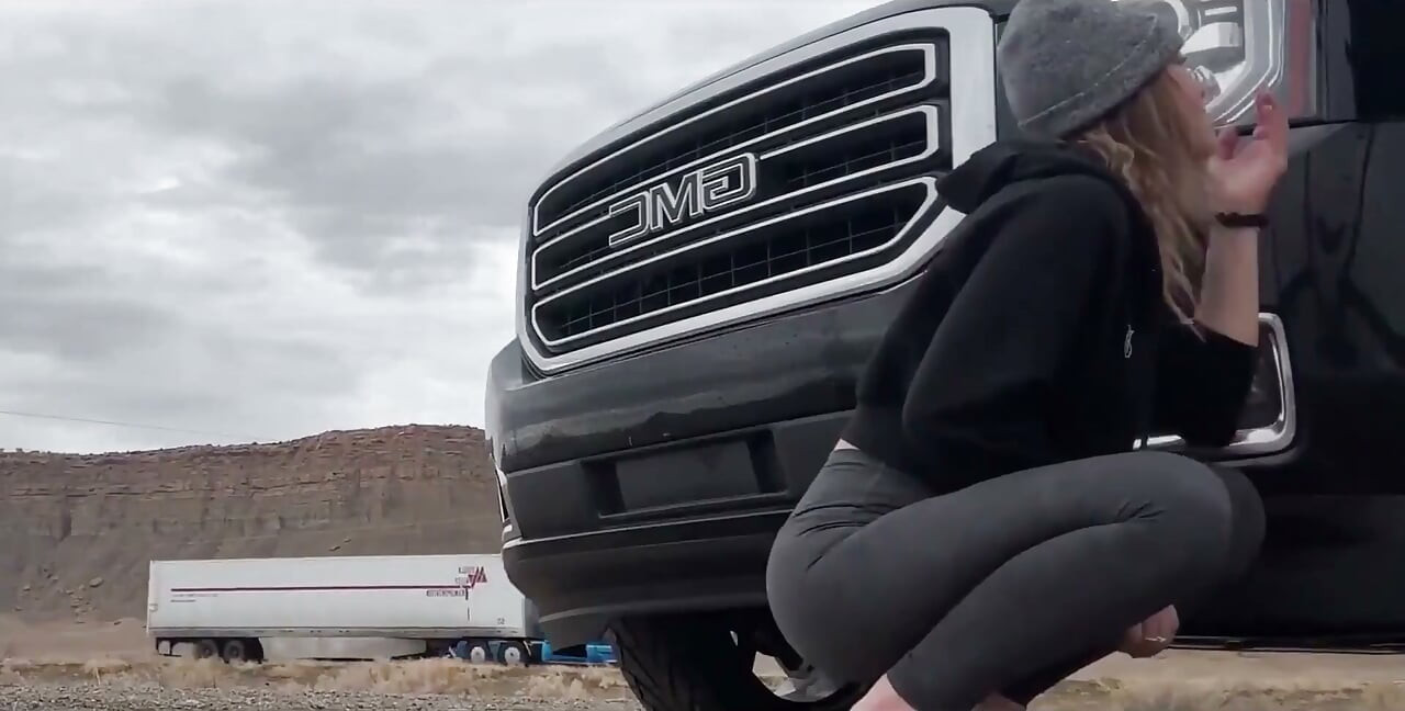 Blowjob Next to Road for People to Watch Public Blowjob at Hotel