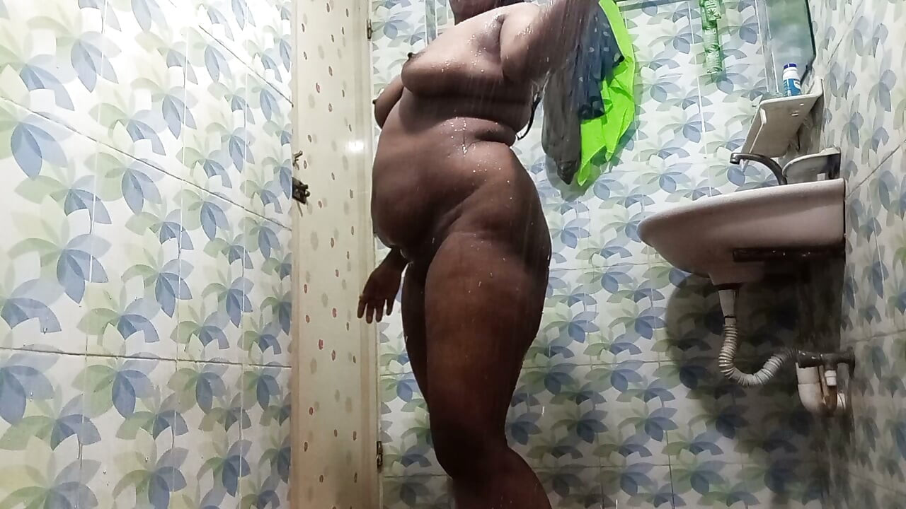 desi girl washroom