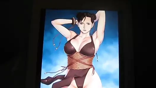 chun-li üzerinde sop cum haraç