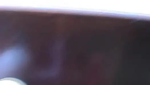 Две милашки из Германии стрижут загруженный член в тройничке