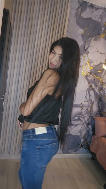Catch this beat, let’s dance together
