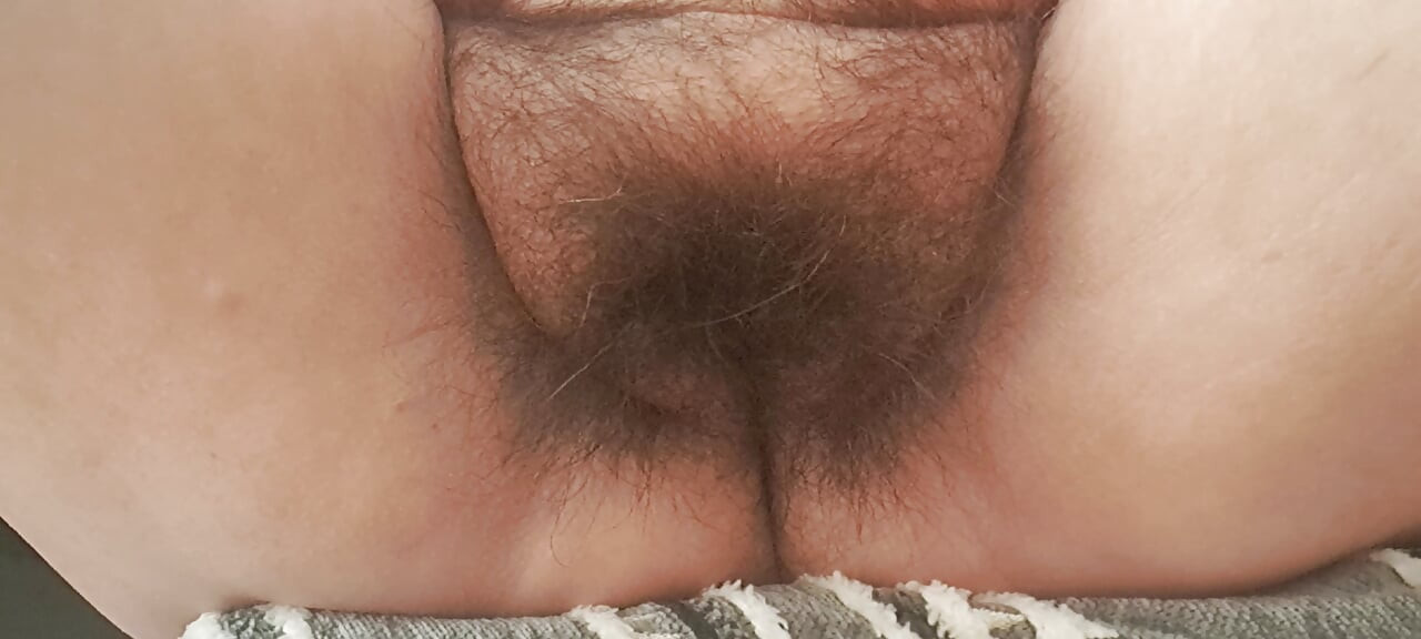 discreetly waiting for the gynecologist without panties, very wet for him to open up