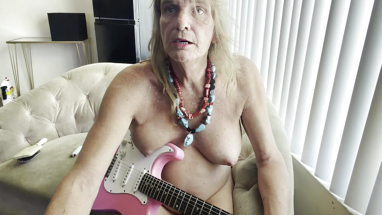 LizzyYum SD JULY 2026 big tits electric guitar shemale music FULL DVD #1