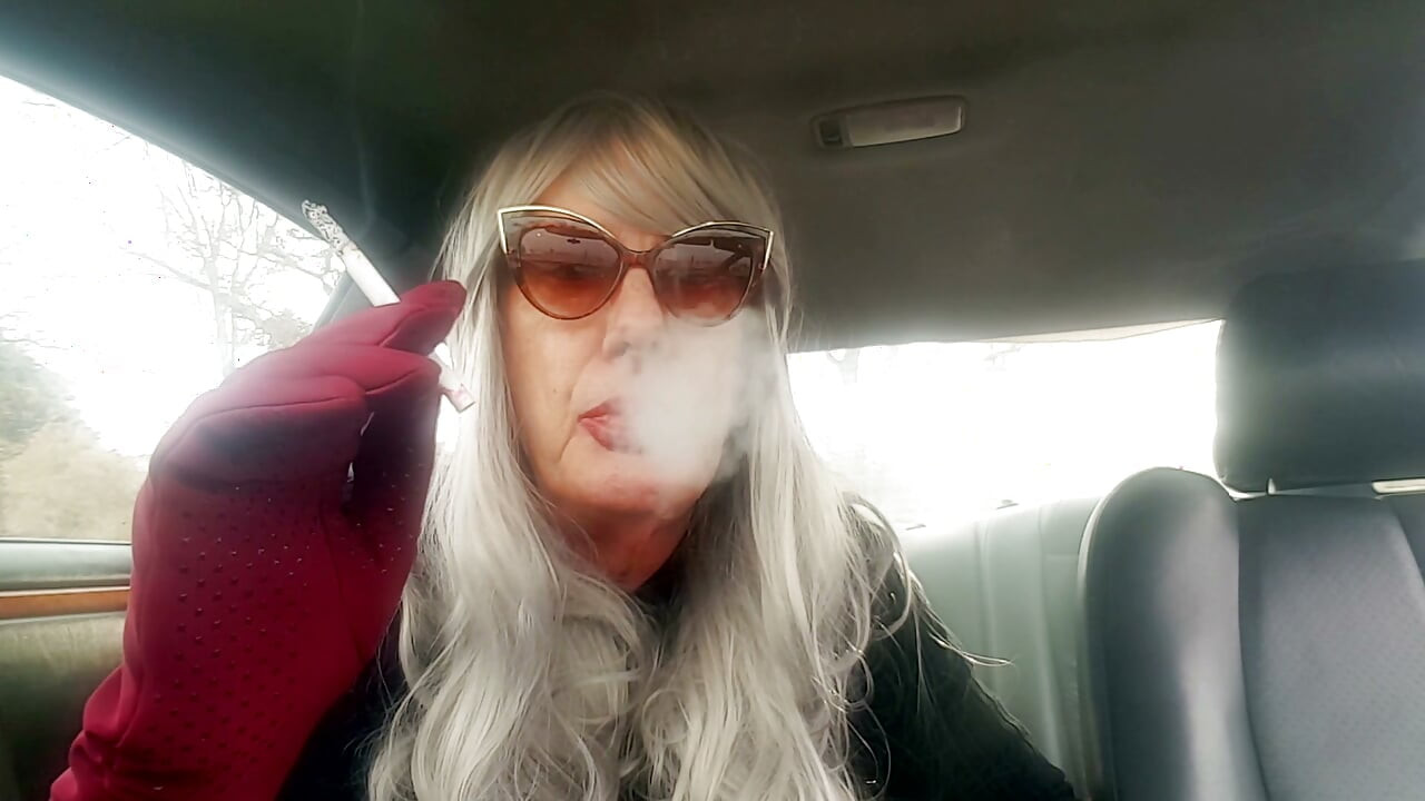 Mrs. Roman VS 120 smoking compilation -- prošlo je toliko dugooo vremena