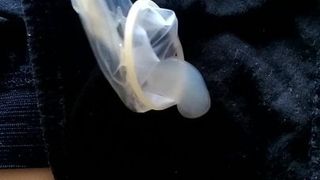 Ropa interior de condón usado