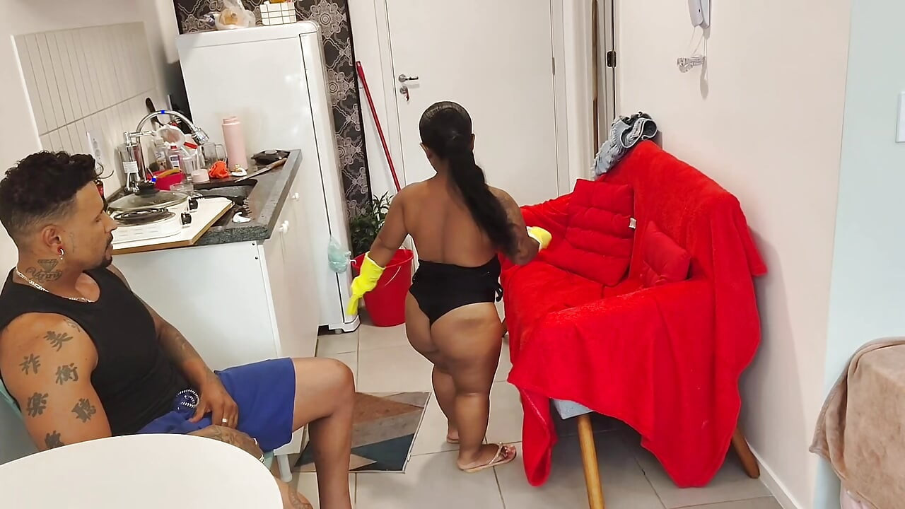 Dwarf on a Giant's Butt - BBC