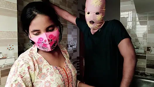 Kakak tiri lagi ngajarin abang tirinya di dapur