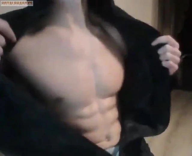 This Straight Alpha Will Treat You Like You Deserve