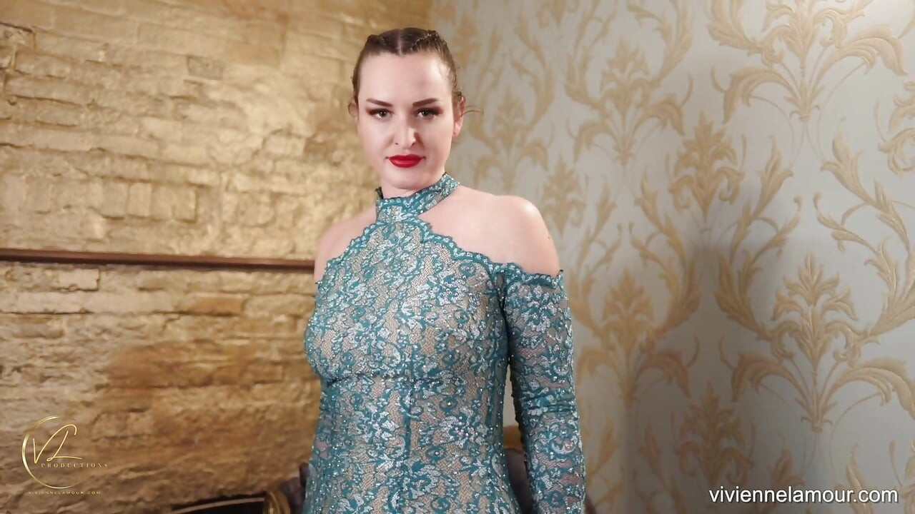 Vivienne L'amour - Co możesz zrobić dla mnie niewolnika?