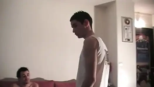 Diego oyuncu seçmeleri için Fransız twink Max tarafından sikiliyor