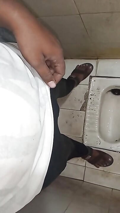 Indian Boy Outdoor Masterbate with Big Cock