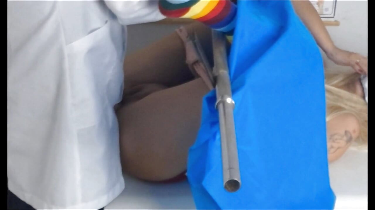 The Gynecologist Couldn't Oppose the Patient's Vagina!