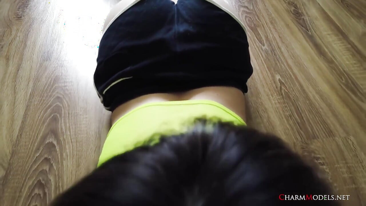 Petite Beautiful Trinity Free with Transparent Top Video