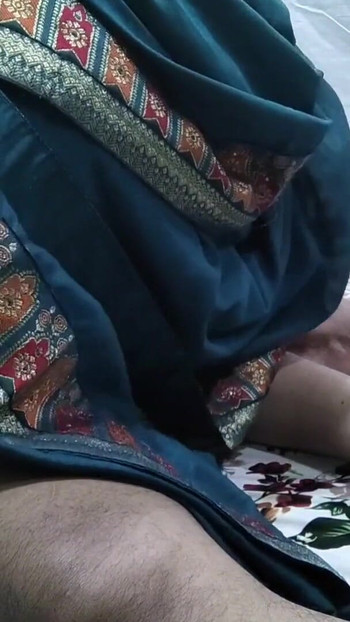 Memorable moment from "Sexy Bhabhi Ko Ghar Me Jakar Land Chuswvaya 💦"